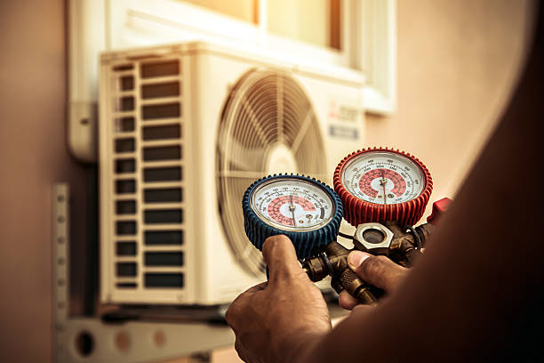Professional Hvac Maintenance technician working in Winfield, MO